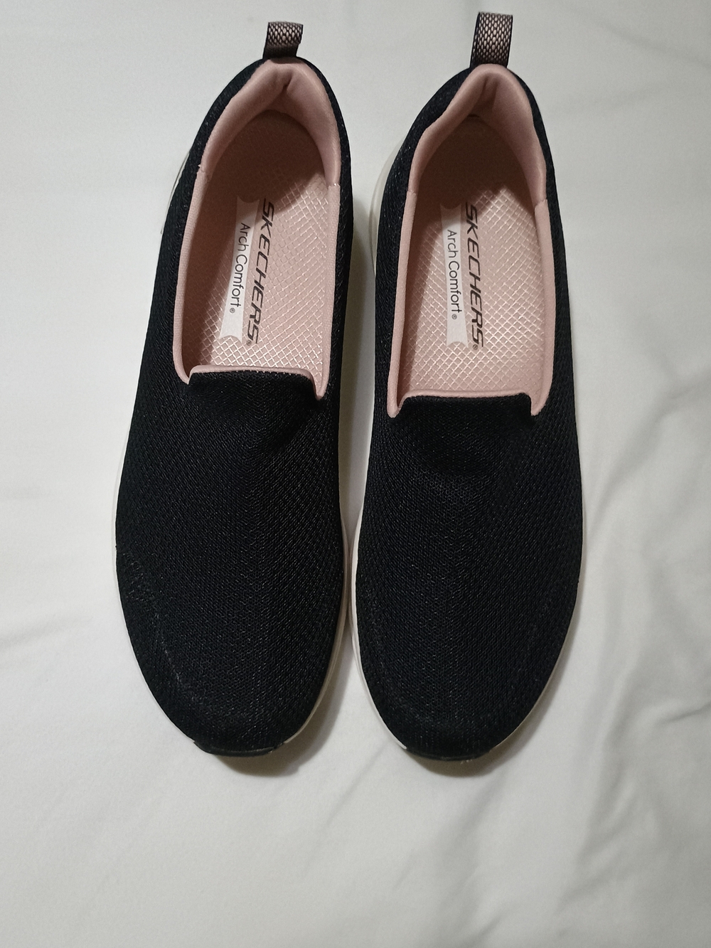 Slip-On Sneakers Black with Pink Lining Comfort Focused Shoes Women's Sz 8
